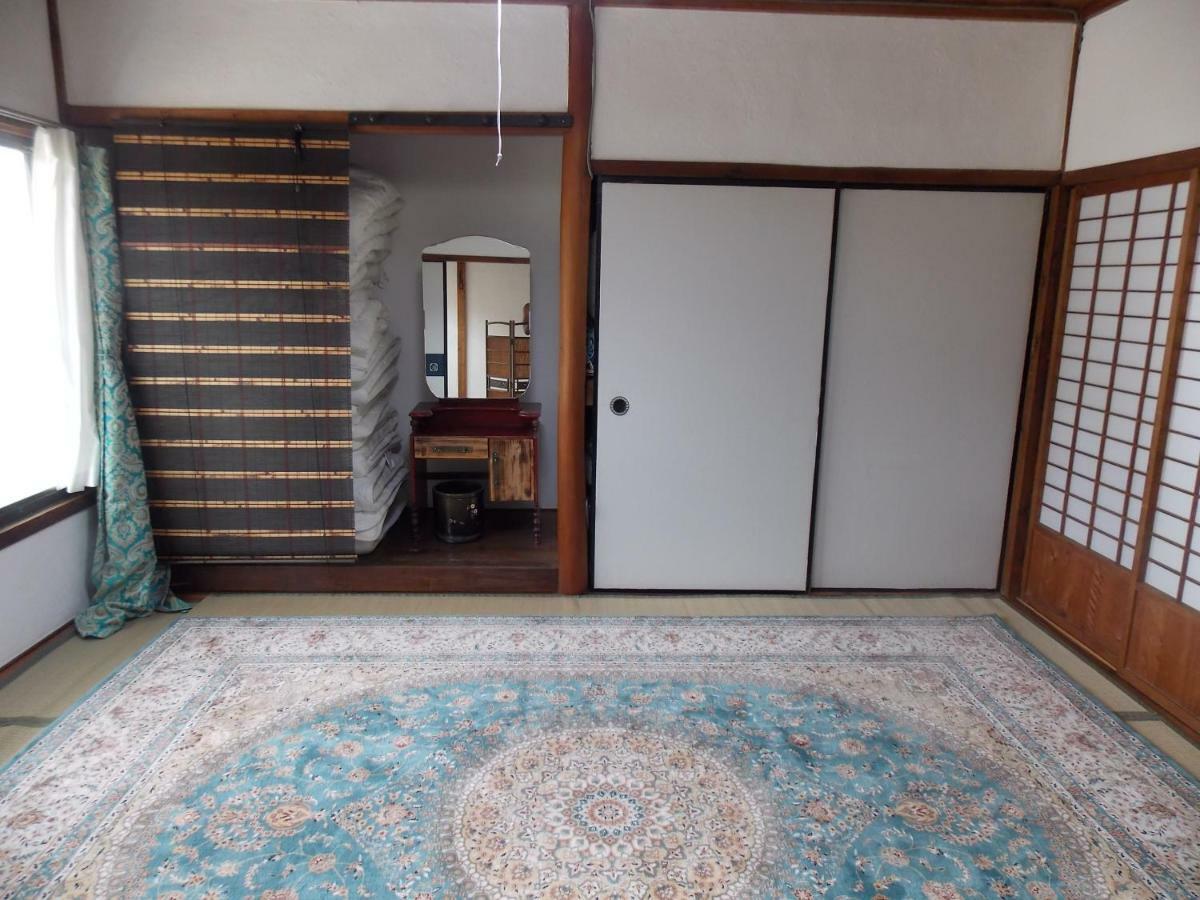 אוקיאמה Guesthouse Yawara מראה חיצוני תמונה